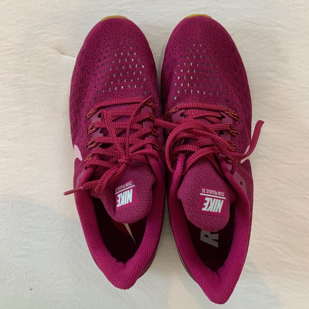 Nike Pegasus Zoom 35 Running Shoes